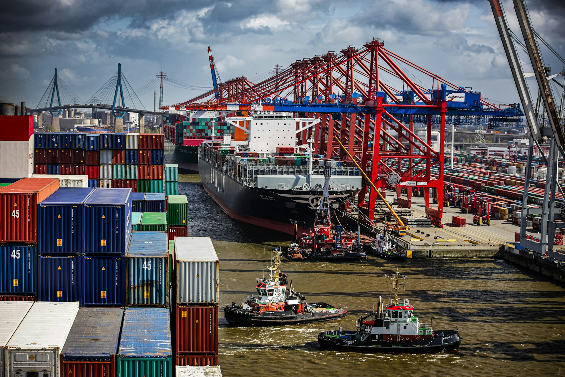 Entrepôt logistique